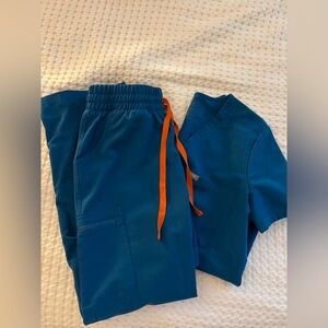 Figs Alps Blue Scrub Set